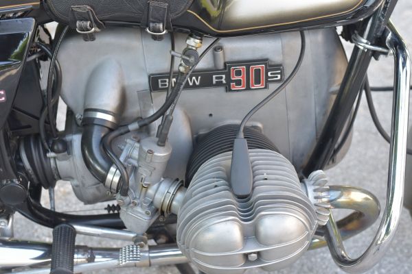bmw-r90s-dario-198A3D2138-21AE-DFCF-C6BF-C0C2C77F49C9.jpg