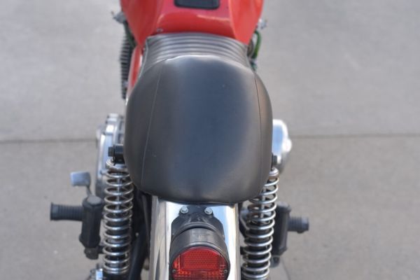 laverda1000-1974-zanardo-06885AD937-39DD-8023-CB3C-4672FAC64C18.jpg