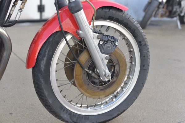 laverda1000-1974-zanardo-123C734343-823B-4176-78B4-E57CF538B255.jpg