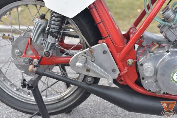 benelli-250-2c-corsa-59C4873BB-947C-FFFC-E7F2-1984C1A2FDA7.jpg