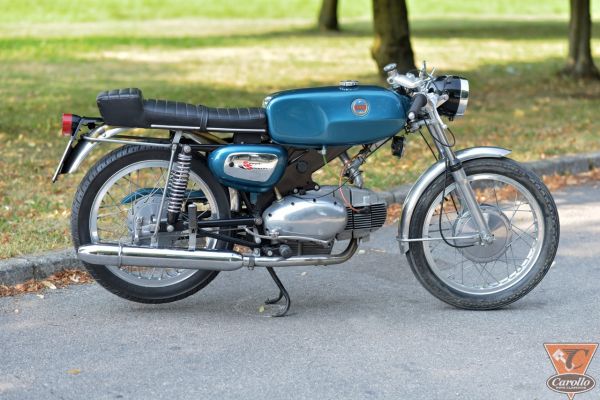 benelli-250-sport-special-4C364FAC3-7DE3-EE52-FFC9-8193DEA8743A.jpg