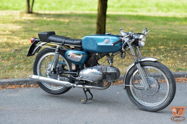 benelli-250-sport-special-561B09B79-D695-64BC-C579-DF586F666331.jpg