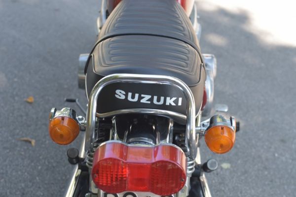 suzuki-gt380-san-dona-70CCF7BBF-2D4B-BDE0-D08E-692133AB17E1.jpg