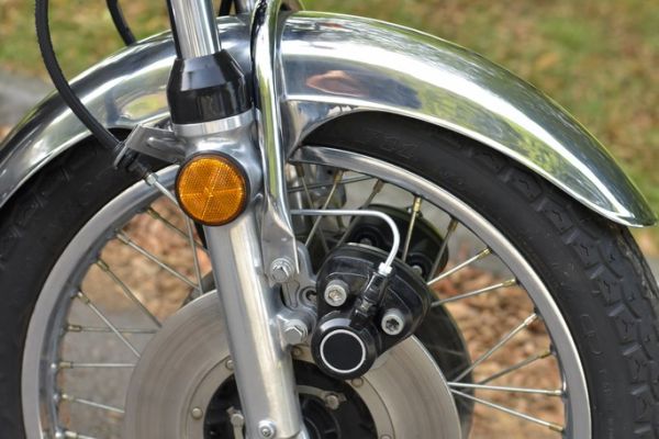 kawasaki-z1-1972-138D68BA9E-D487-8F99-62C8-580757BC8B7F.jpg