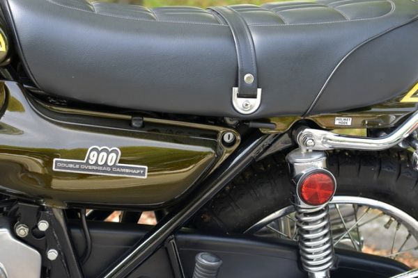 kawasaki-z1-1972-21E13C506C-E3A5-55C5-3DE1-93967A126670.jpg