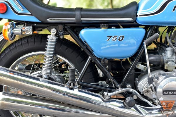 kawasaki-h2-suisio-12243E275A-0C67-0B85-2D80-8B24C0506553.jpg